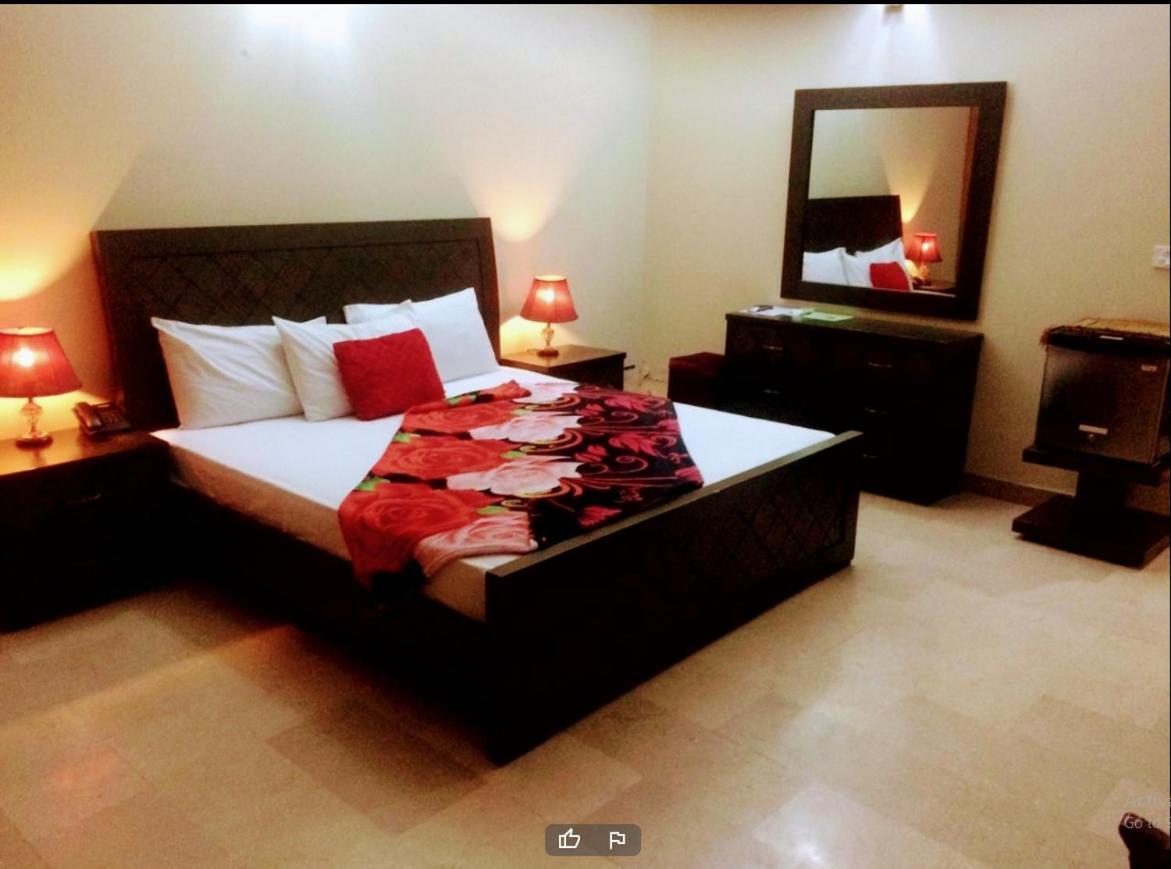 Royal Galaxy Bed & Breakfast Islamabad - For Families Only Εξωτερικό φωτογραφία